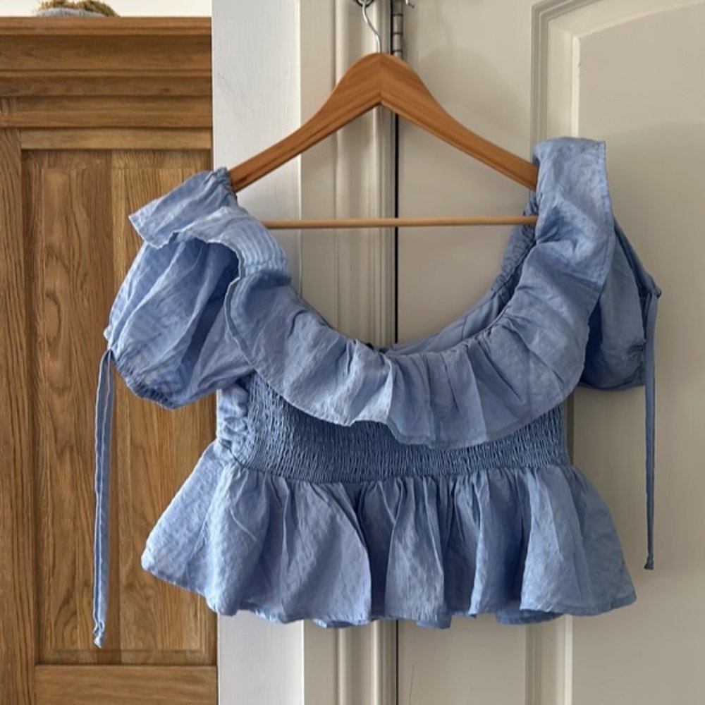 Tularosa off shoulder Maggie top in powder blue medium REVOLVE - Picture 9 of 15